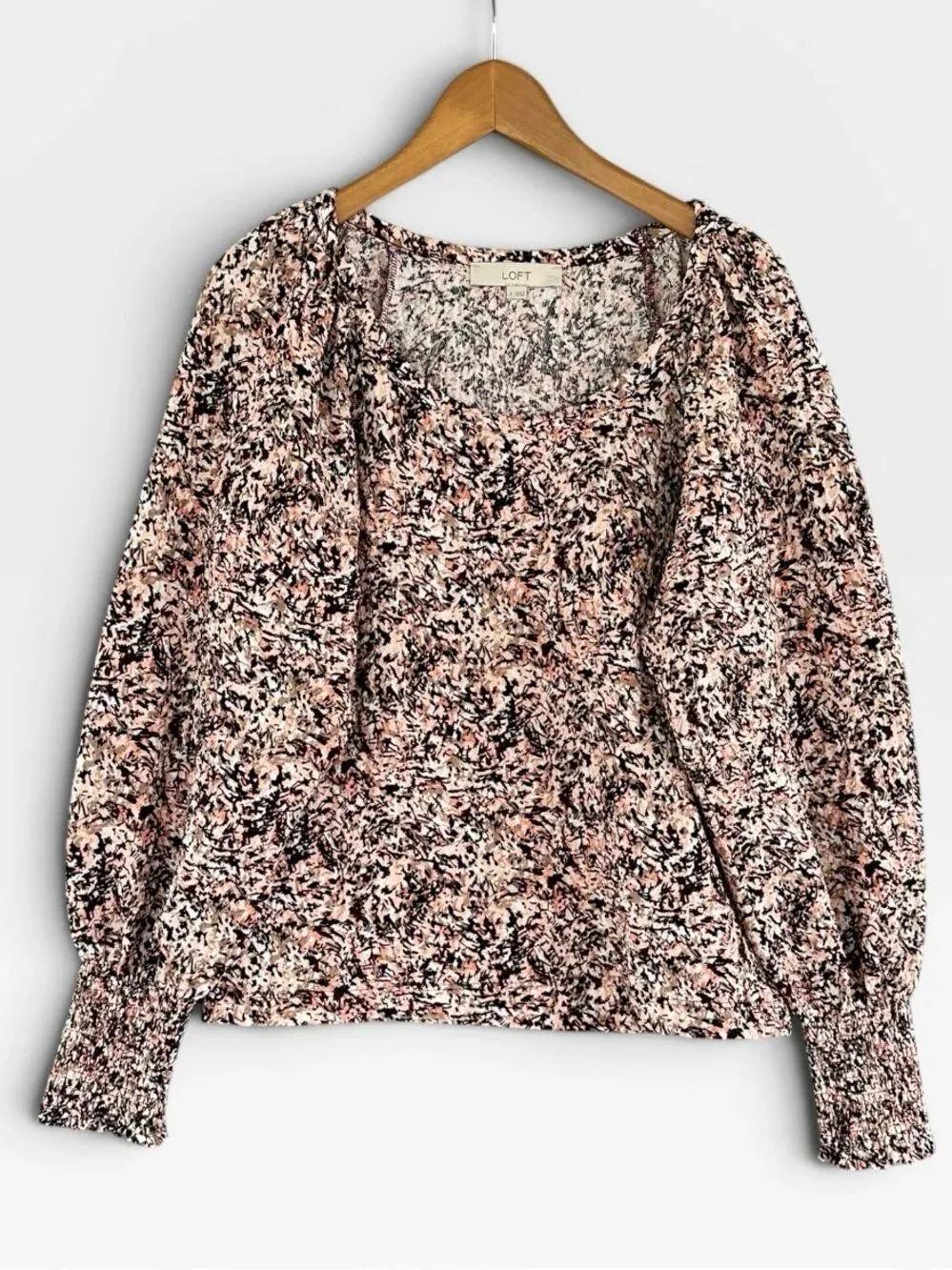 🎉5 for $45🎉 Loft top blouse shirt size S